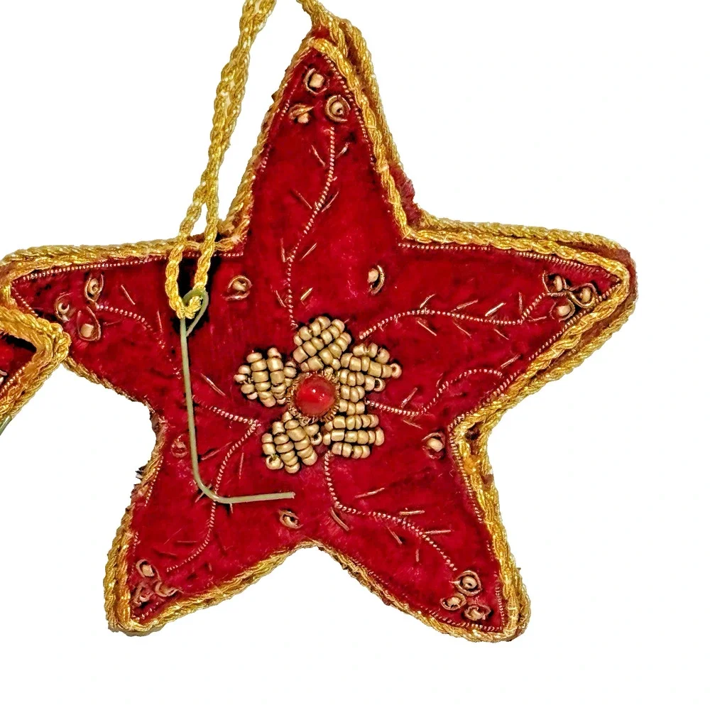 Vintage Red Velvet & Gold Ribbon Embellished Christmas Tree Ornaments (3)